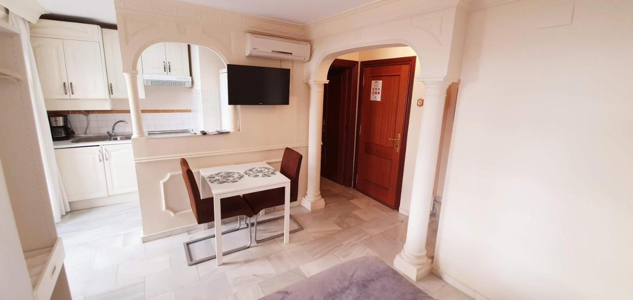 Fan Flat Carreteria Apartment มาลากา ภายนอก รูปภาพ